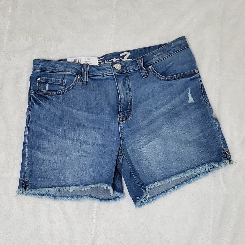 Seven7 NWT denim shorts